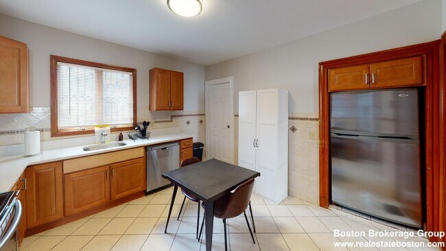 Photo - 6 Cawfield St Unit #1