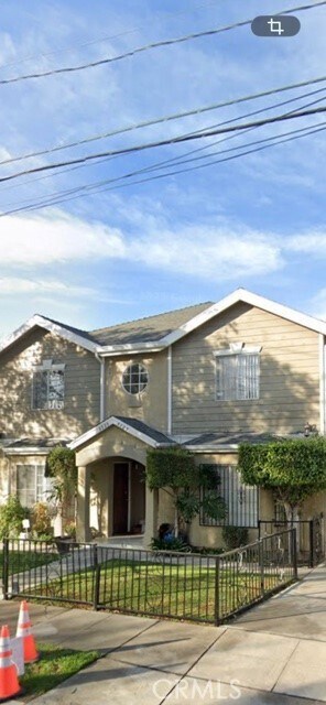 Building Photo - 5725 Case Ave Unit 4