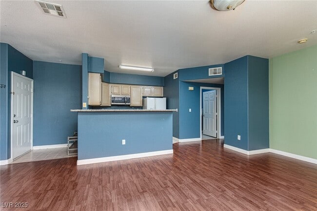 Building Photo - 7155 S Durango Dr Unit 303