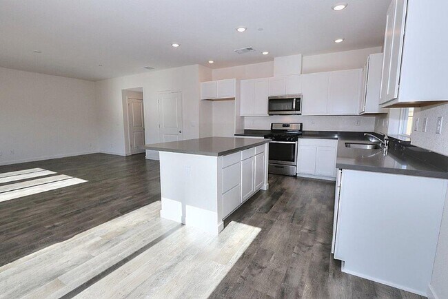 Photo - Beautiful Lincoln Home Available in May!