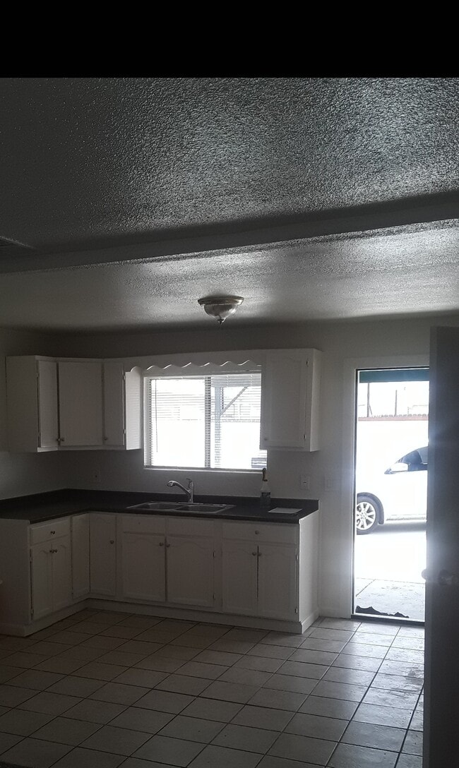 Photo - 721 Woodrow Ave