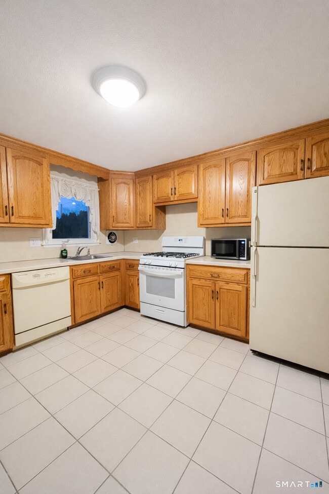 Photo - 46 Turkey Hill Rd