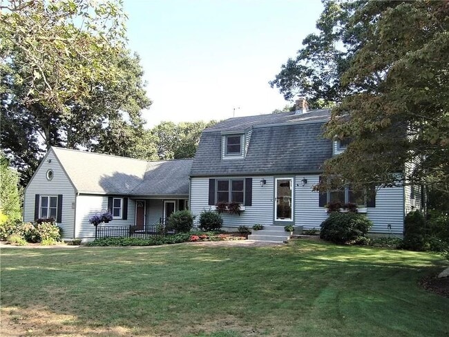 Photo - 119 Briarwood Dr House