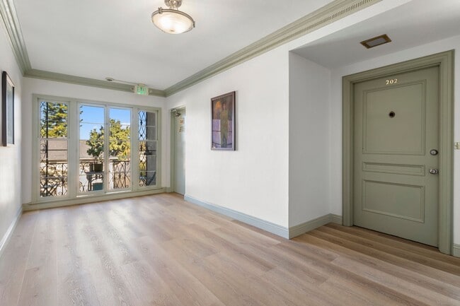 Photo - 401 Shirley Pl Unit 1