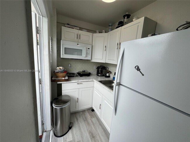 Photo - 10245 SW 37th Terrace Unit A