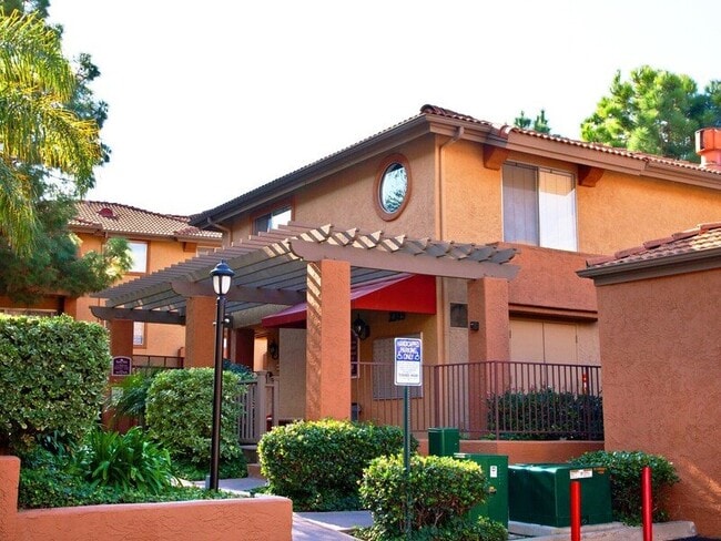 Elan Paseo Vista