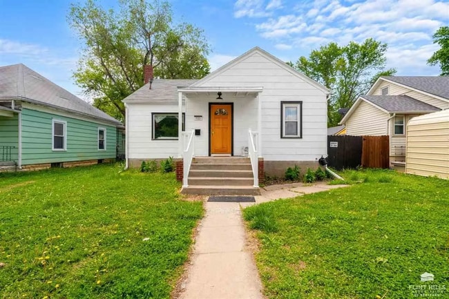 Charming Single Family Home! - Charming Single Family Home!