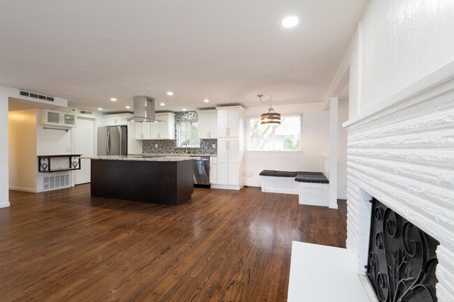 Photo - 31750 7th Pl S