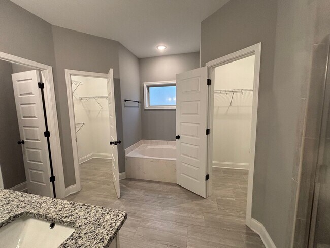 Photo - 9986 Messana St