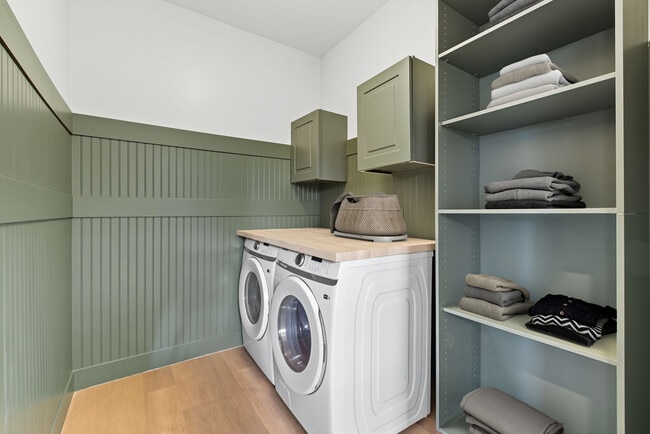 Photo - Charleston 2054 W