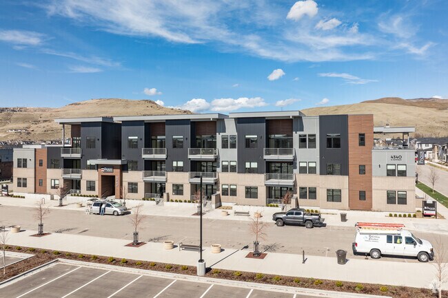 Ángulo alterno - The Cut at Harris Ranch