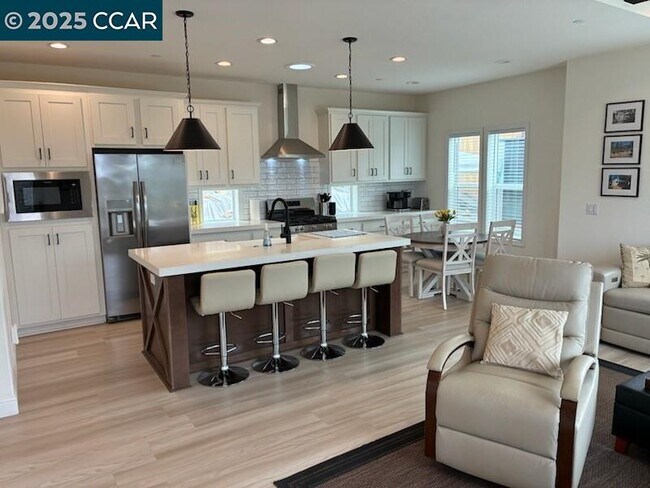 Photo - 630 Sunnyside Rd