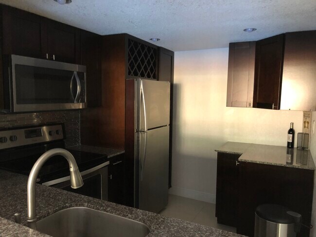 Photo - 11233 N Kendall Dr Unit E-102