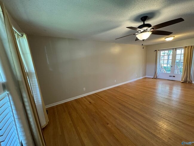 Photo - 516 Valley View Terrace SE