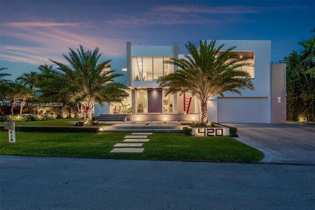 Photo - 420 Island Dr House