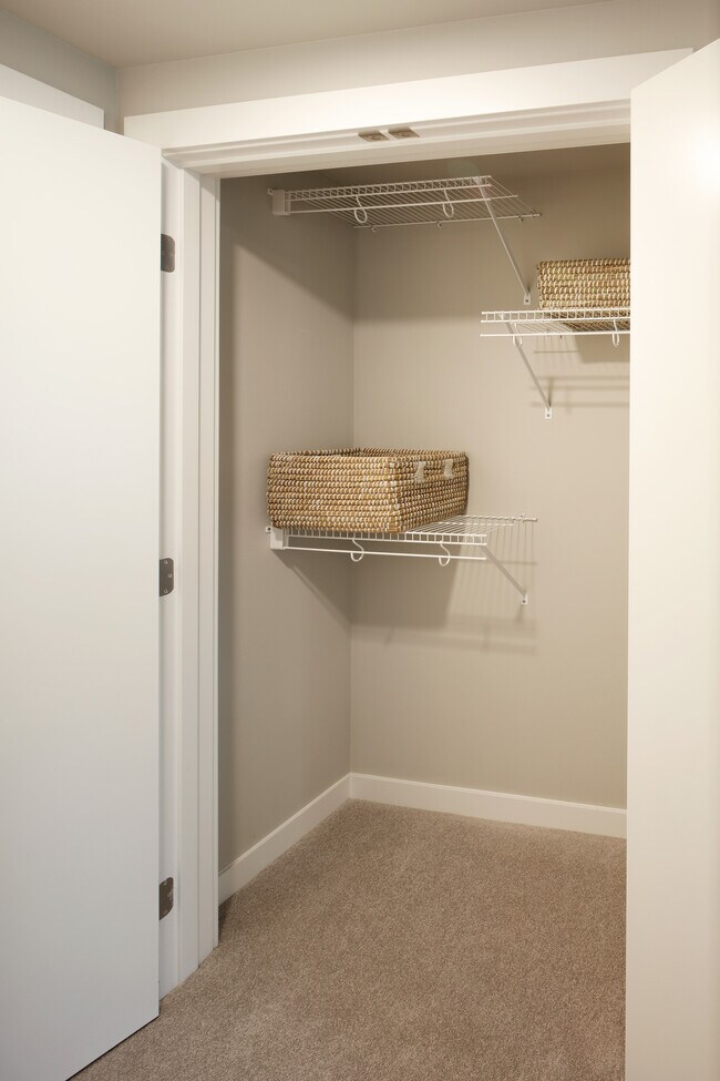 Walk-in closet - Avalon Alderwood Place