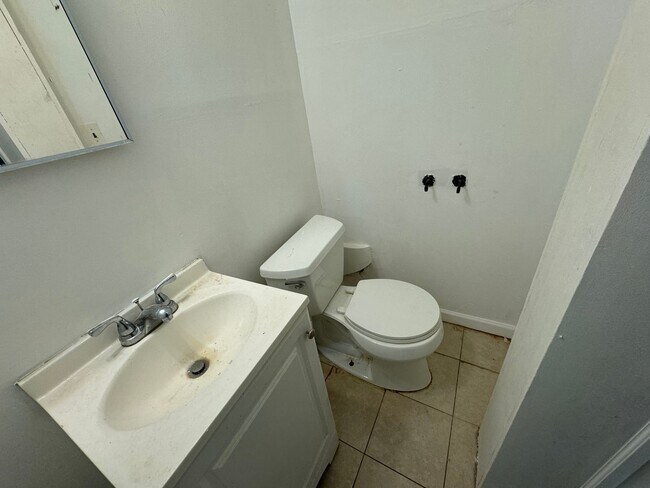 Photo - 2 Bedroom Home