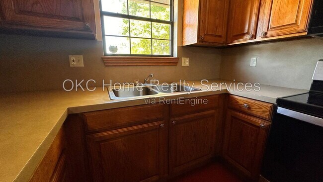 2840 NW 11th St