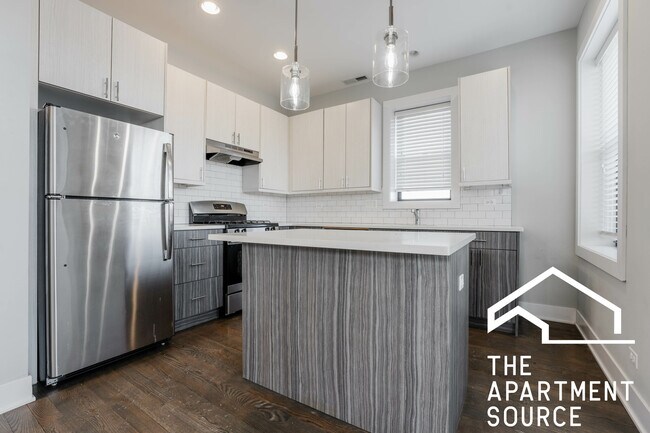Photo - 2626 N Rockwell St Apartments Unit 3F
