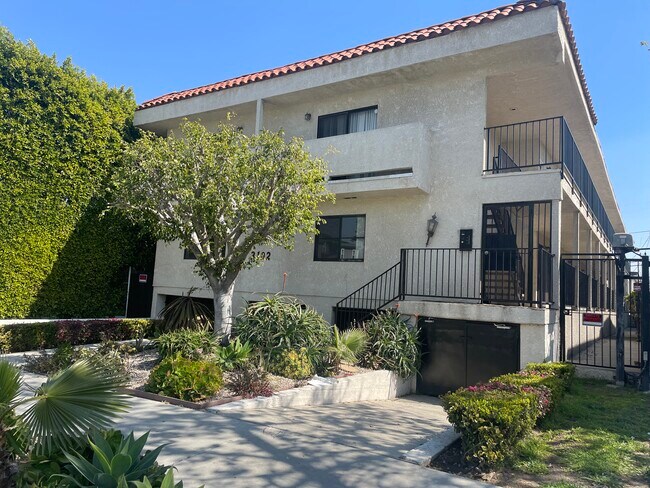 Photo - 3102 Bagley Ave.