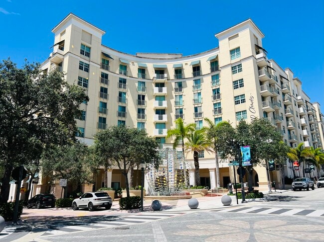 Photo - 610 Clematis St Unit 726