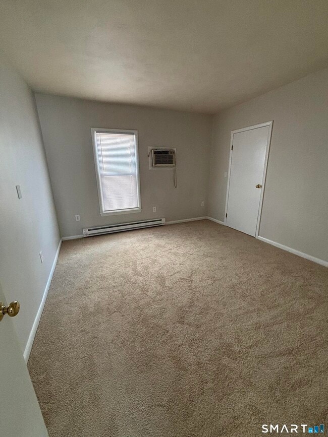 Photo - 37 Wakefield Ct Unit 1