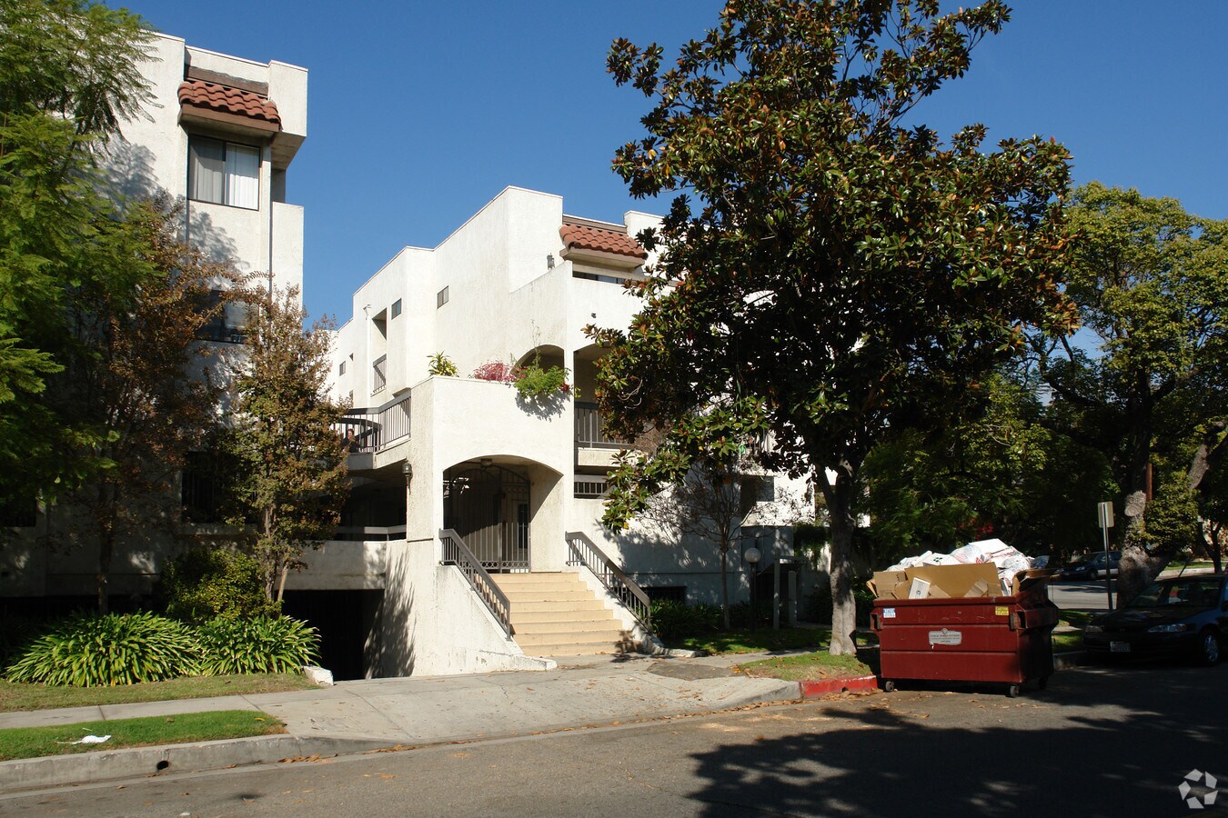 Photo - 401 W Dryden St
