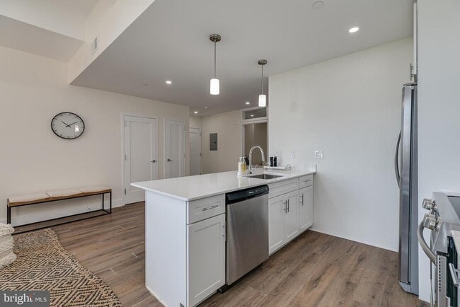 Photo - 150 S Independence Mall W Unit 903