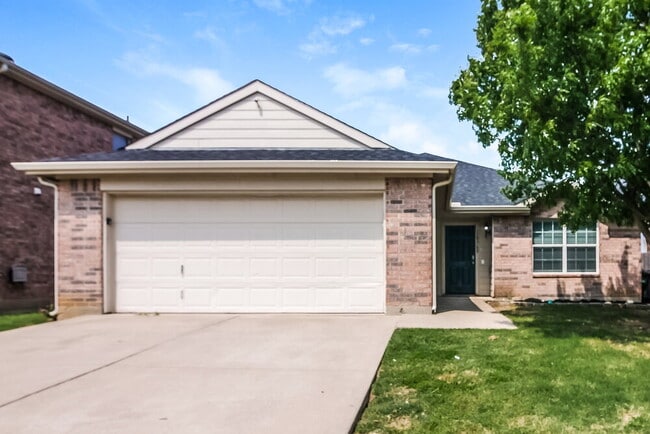 Building Photo - 10769 Braemoor Dr