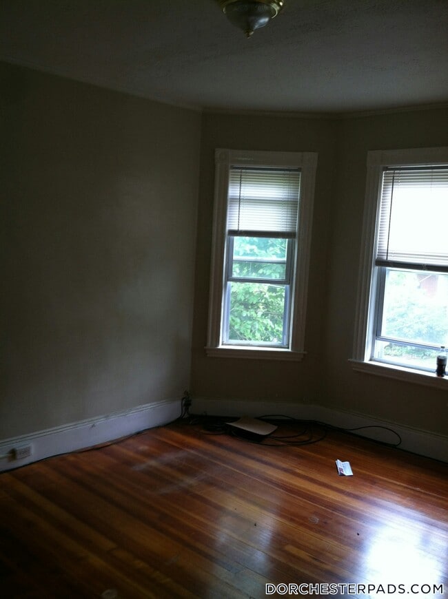 Photo - 8 Bailey St Unit 2