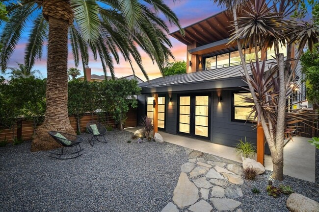 Building Photo - 4027 Moore St