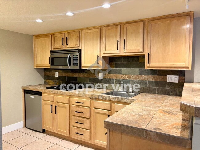 Photo - 11230 Irving Dr Unit A