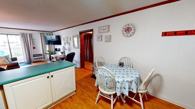 Photo - 9660 Shore Dr