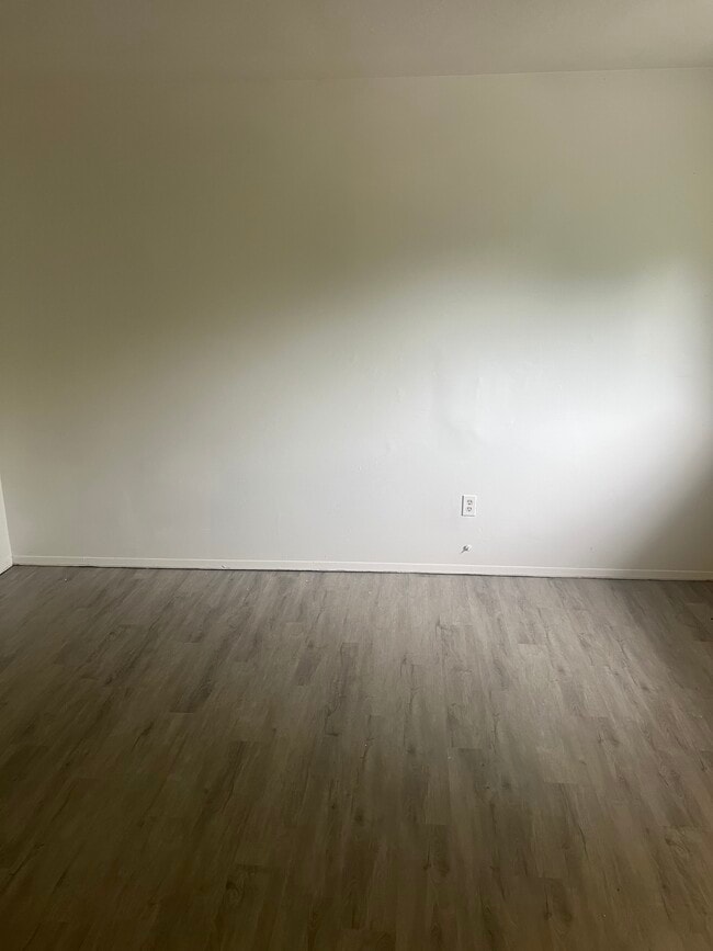 Photo - 1215 Thurber St