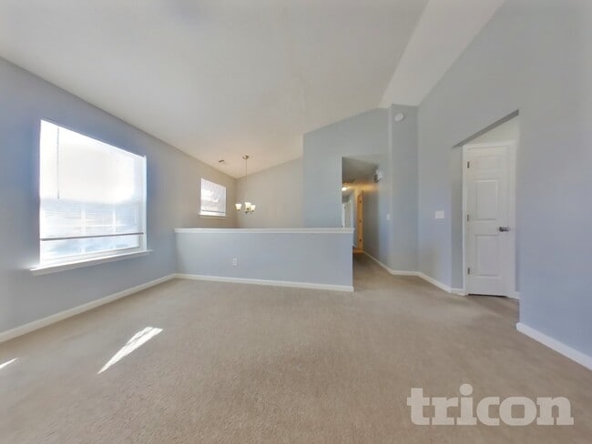 Photo - 245 Longview Dr