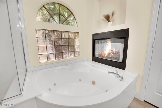 Building Photo - 1860 Autumn Gold Ave