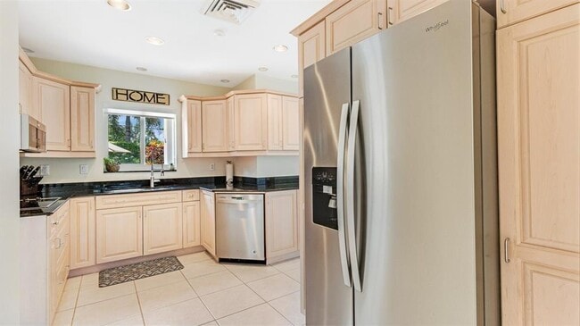 Photo - 2632 NE 30th St