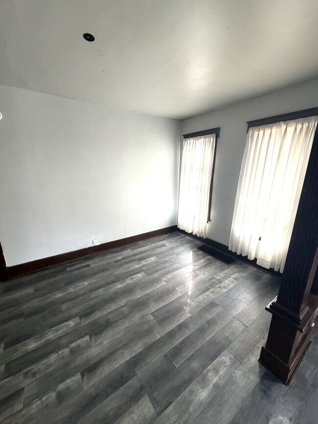 Photo - 2825 Raspberry St Unit 2