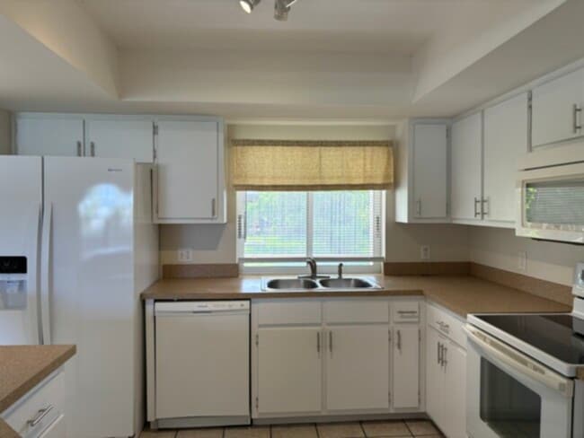 Photo - 3-bedroom 2 bath home in SW Cape Coral! Available Now!