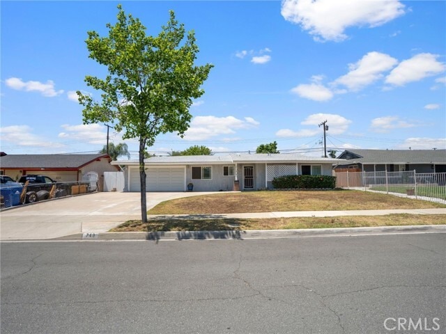 Photo - 749 N Humboldt Ave