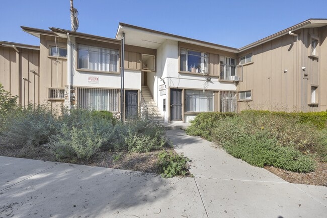 3867 Potomac Ave.