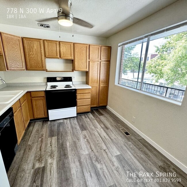 Large Top Floor Pet Friendly 1 Br in Marma... - Large Top Floor Pet Friendly 1 Br in Marma... Apartment Unit 9