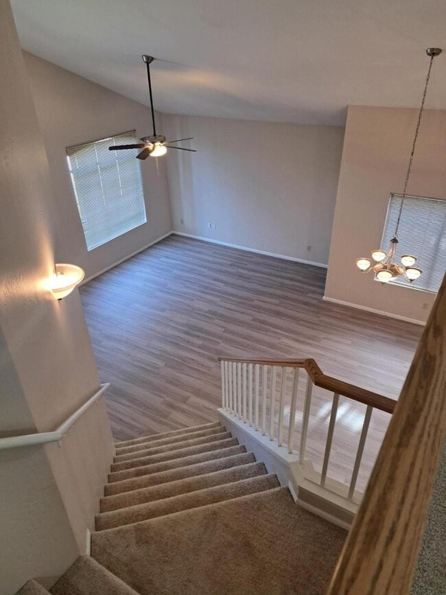 Photo - 1443 E Vaughn Ave