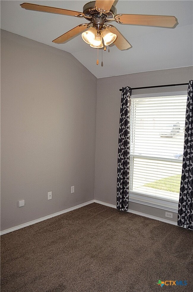 Photo - 423 Reservation Dr