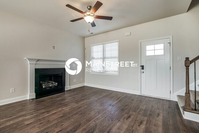 Photo - 5 Bedroom Pet-Friendly Home in SELMA, NC with Main Street Renewal