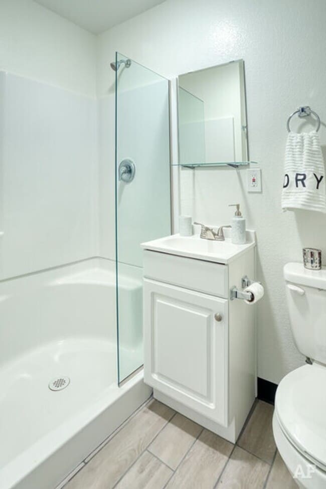 Photo - The Betty-Jeanne