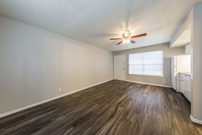 Photo - Greenwood Square Apartamentos