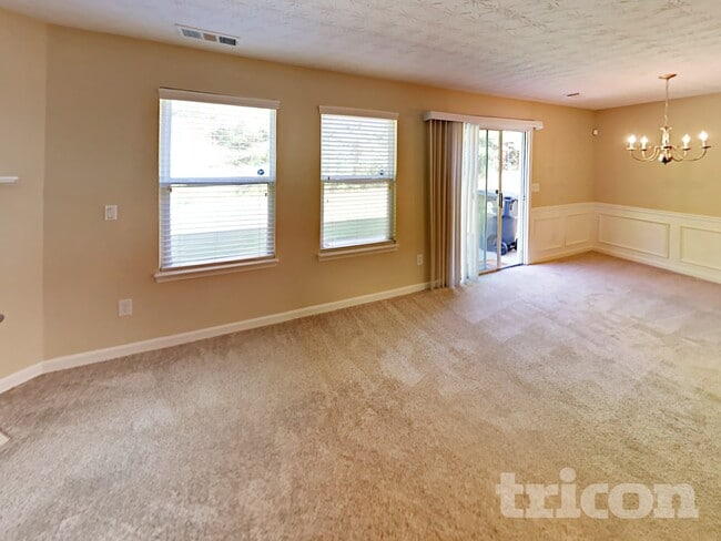 Photo - 9453 Lakeview Rd