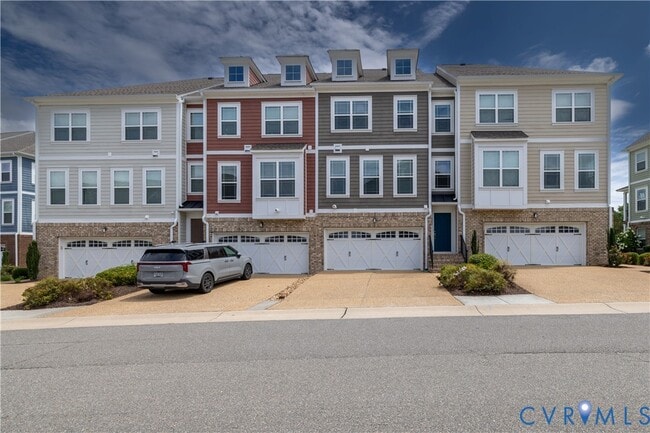 Building Photo - 11443 Hayloft Ln