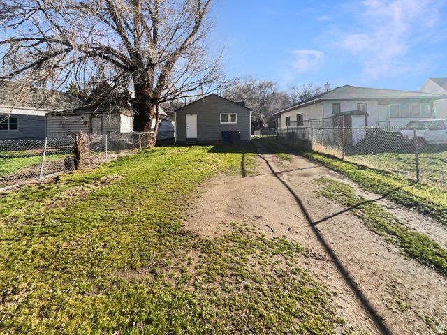 Photo - 2865 Pingree Ave E